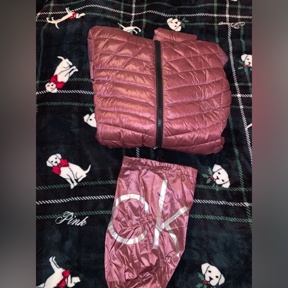 Calvin Klein Packable puffer Jacket with hood ROSE PINK - Picture 8 of 8